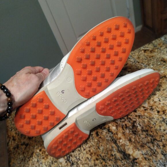 Ecco Womens Tour Hybrid Wing Tip Spikeless Golf Shoes Leather Silver Sz 40 US 8 - Picture 8 of 14